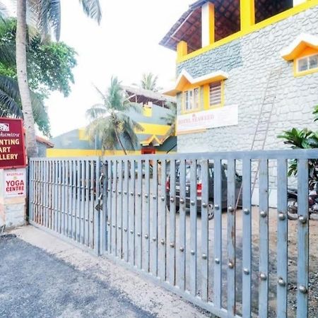 Hotel O Seaweed Kovalam Exteriör bild